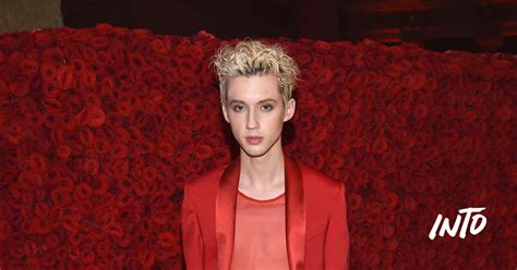 troye sivan penis|Troye Sivans Bloom Elegantly Combats Bottom。